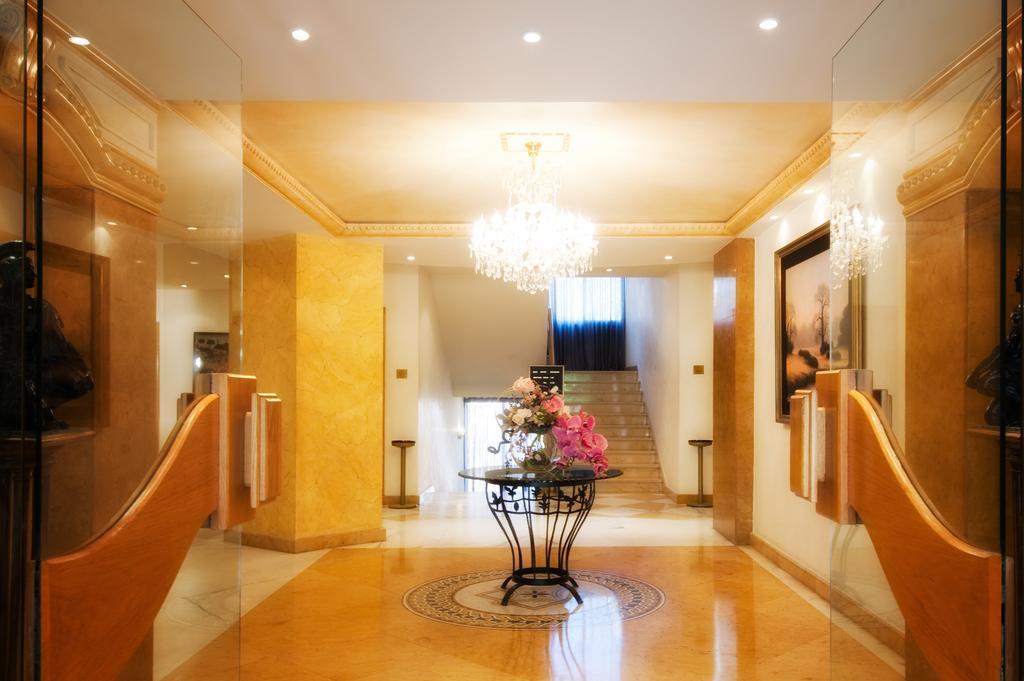 Rawche Universal Apartments Beirut Exterior photo